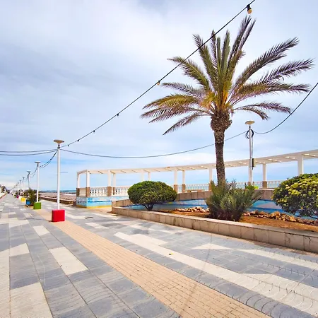 Con Terraza En Playa Grau De Moncofa